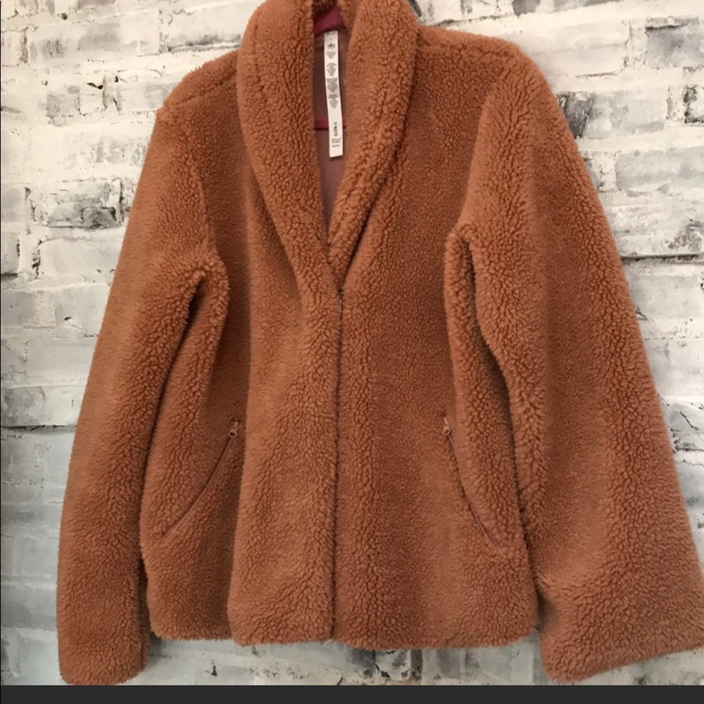 Alo Cozy Jacket
